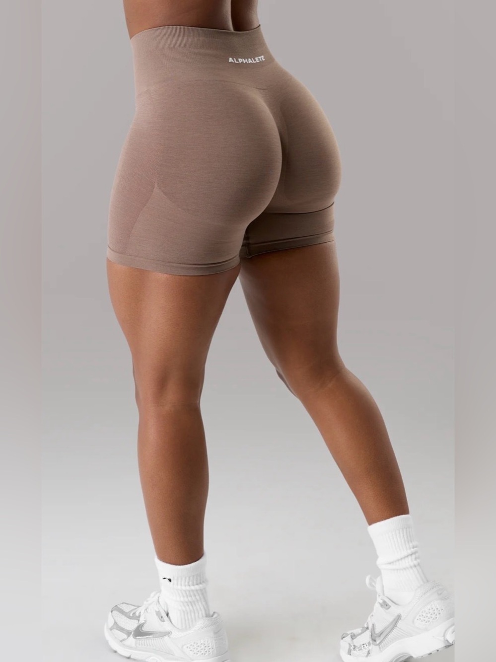 Alphalete mocha pump short mid rise  Scrunch medium NWT